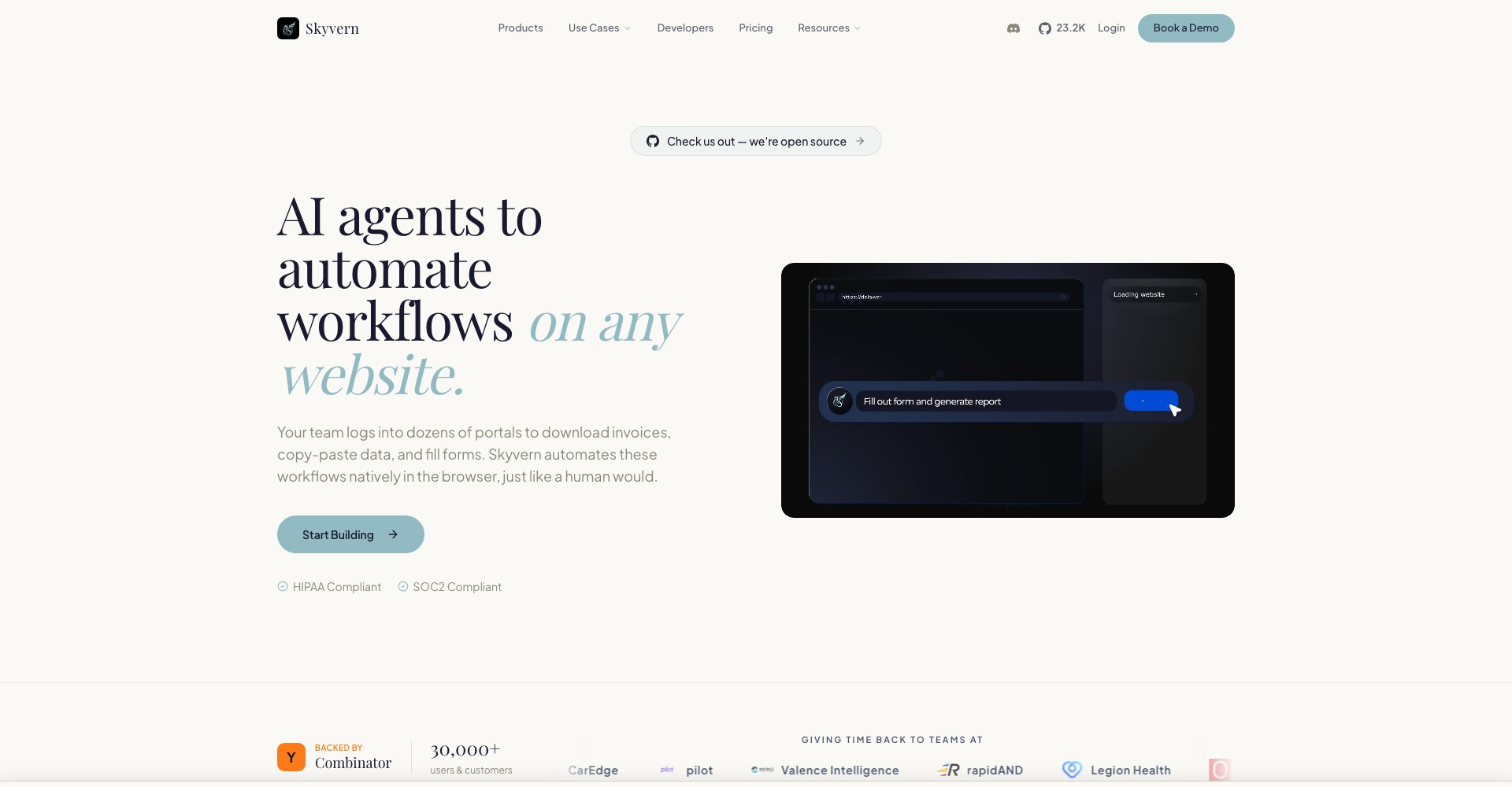 Skyvern 官網首頁：標題「AI agents to automate workflows on any website」，右側是一個填寫表單並產生報告的示範視窗，標題上方有「Check us out — we're open source」的連結